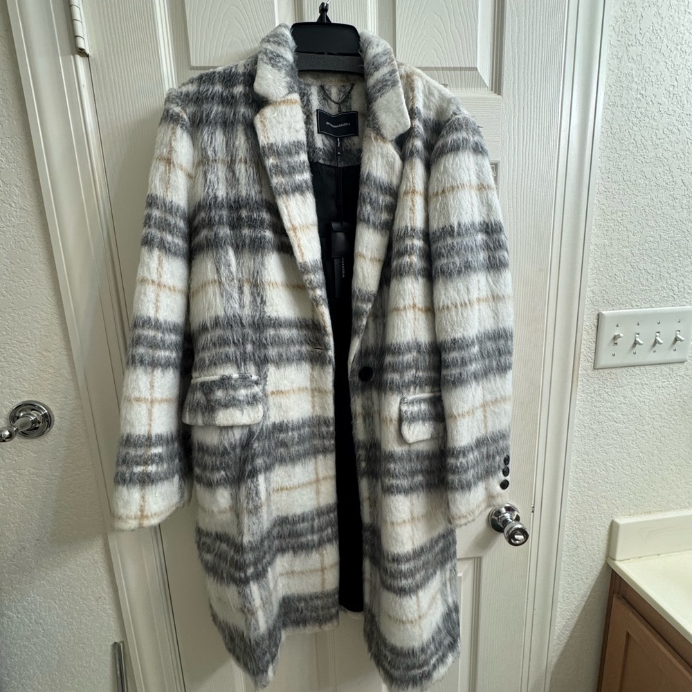 BCBGMaxAzria Gray and Cream Plaid Teddy Jacket